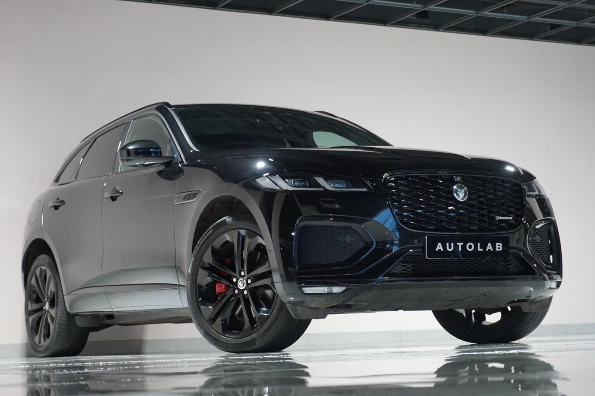 Jaguar F-PACE 3.0 D300 MHEV R-Dynamic HSE Black SUV 5dr Diesel Auto AWD Euro 6 (s/s) (300 ps)